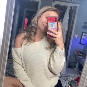 Shoulder cut out sweater